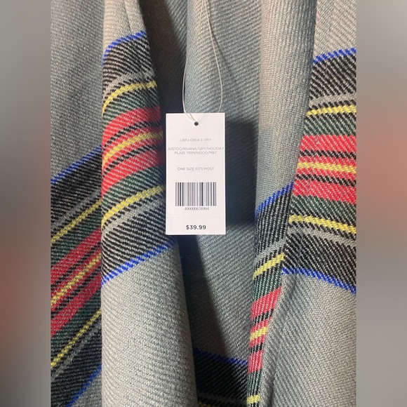 NWT Paperstore Grey Hood Plaid Poncho - Picture 3 of 9